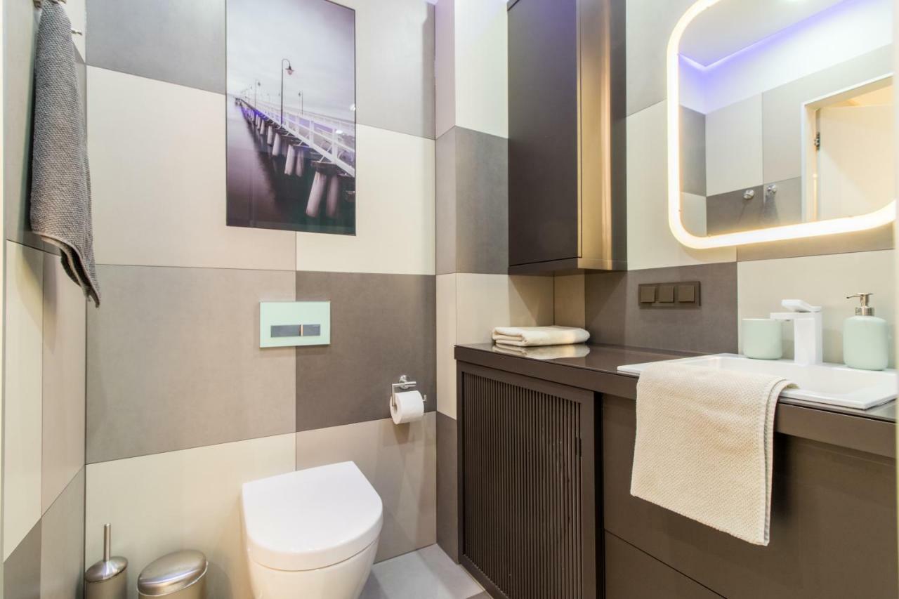 Nadmorski Dwor Wood Apartment Gdansk Dış mekan fotoğraf