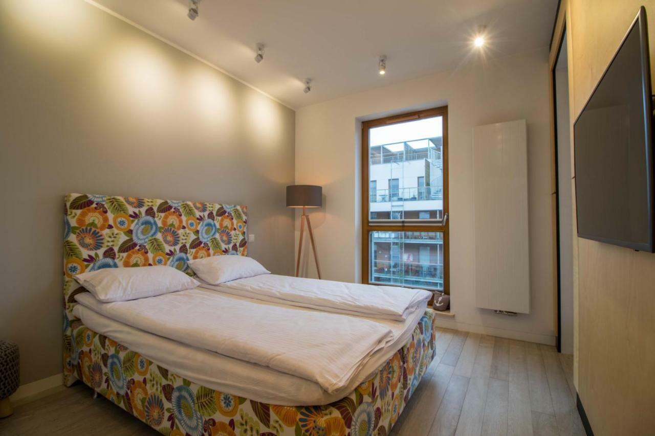 Nadmorski Dwor Wood Apartment Gdansk Dış mekan fotoğraf